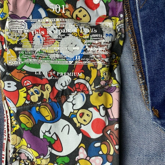 Levi’s Nintendo Super Mario Power Up Blue Tab 501 Straight 24x26 Womens Jeans - Picture 8 of 16
